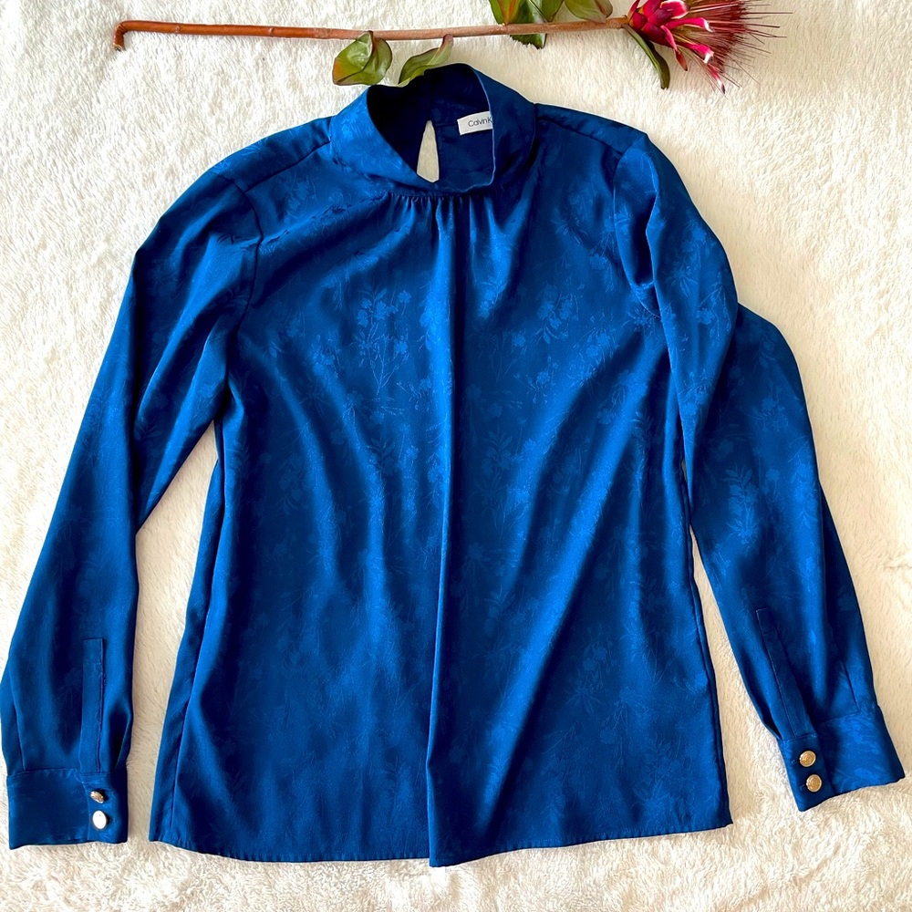 Calvin Klein navi blue blouse